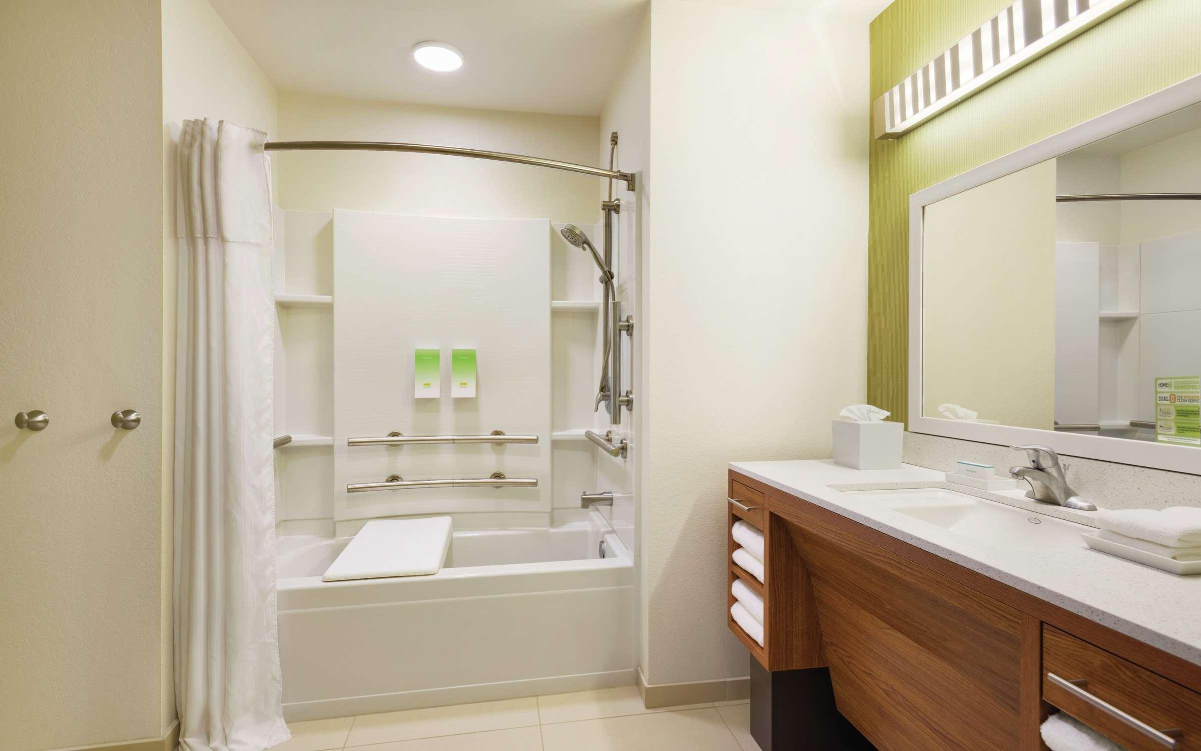 Home2 Suites St. Louis / Forest Park Richmond Heights Экстерьер фото