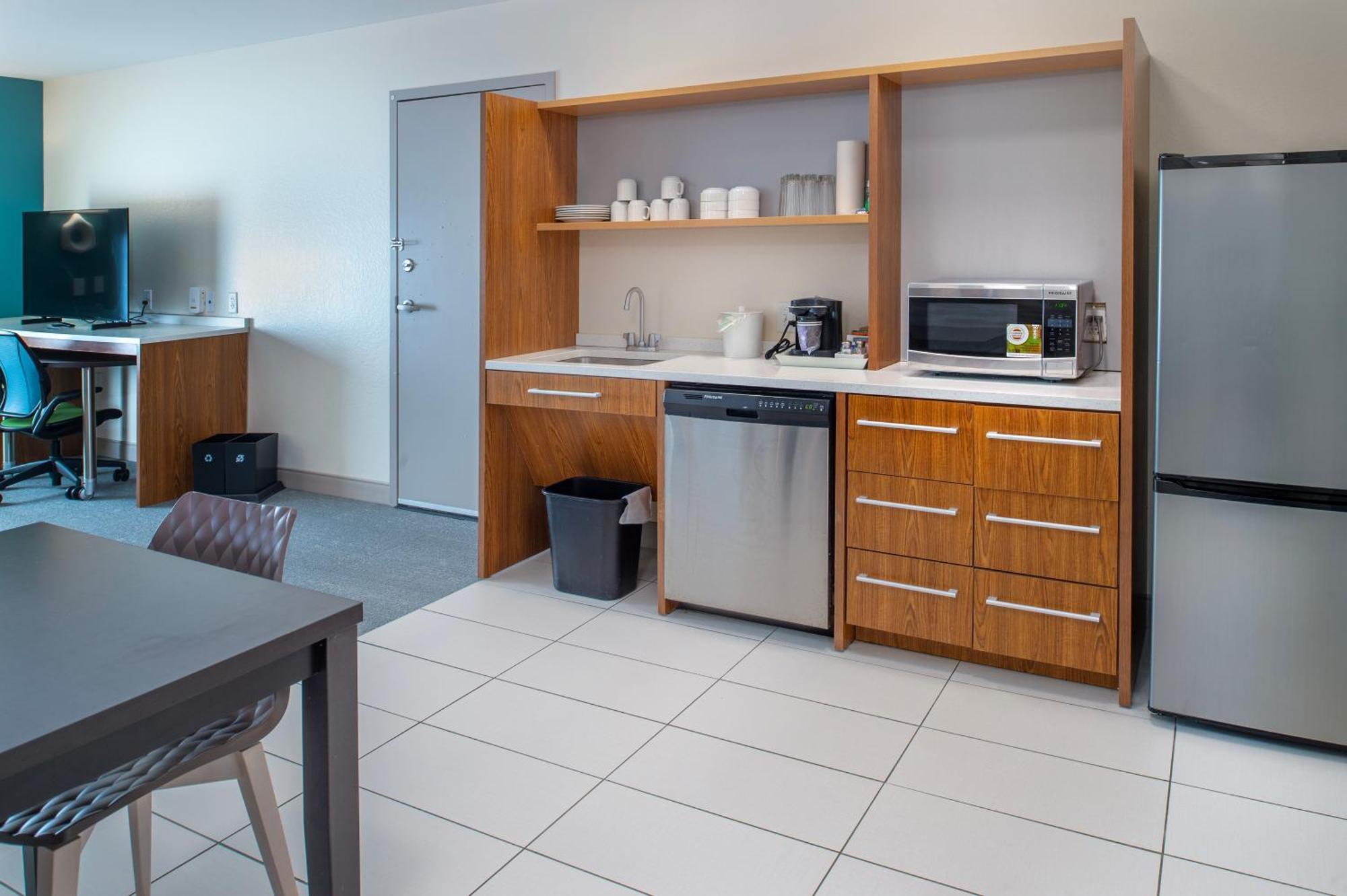 Home2 Suites St. Louis / Forest Park Richmond Heights Экстерьер фото