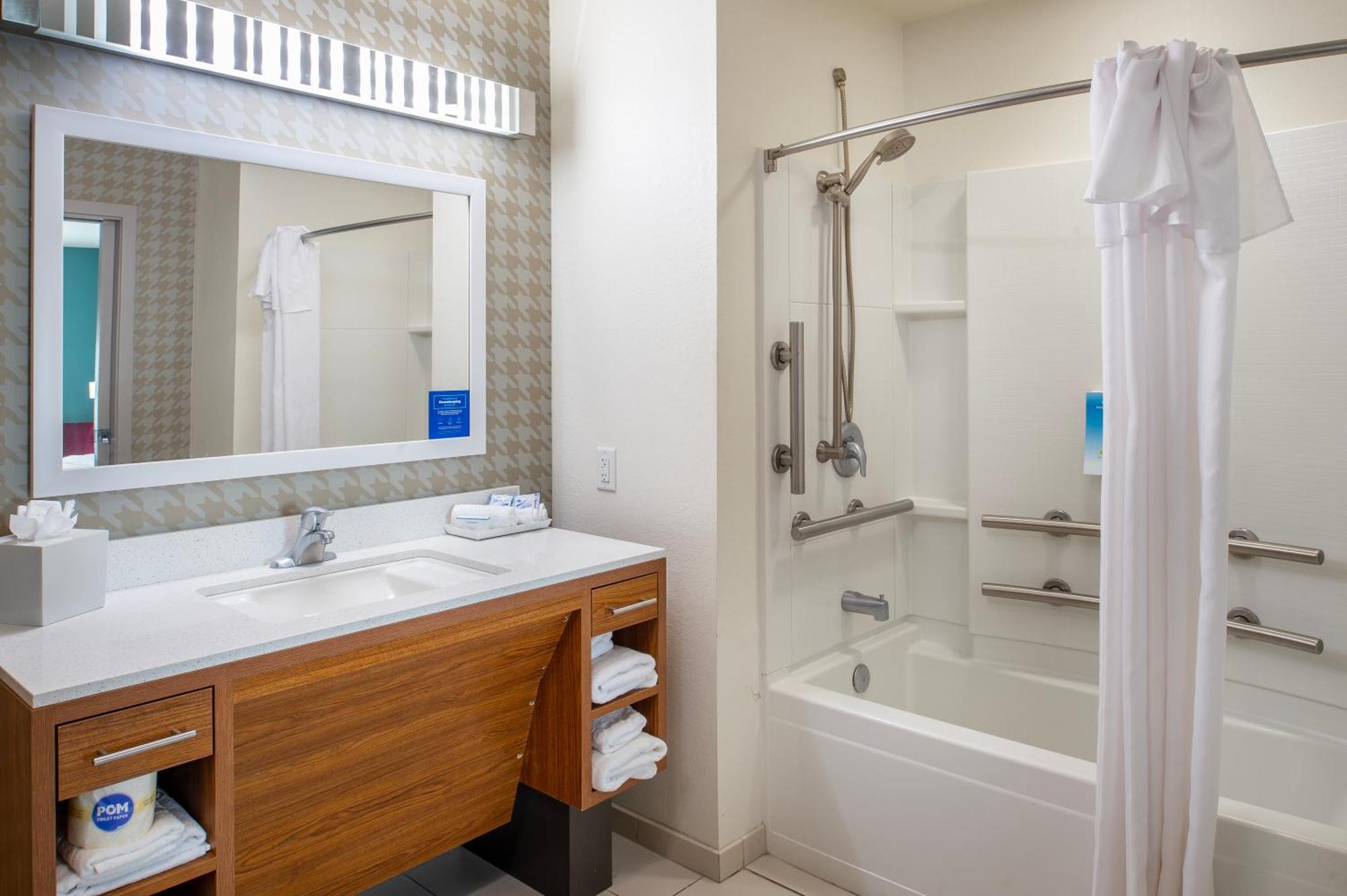 Home2 Suites St. Louis / Forest Park Richmond Heights Экстерьер фото
