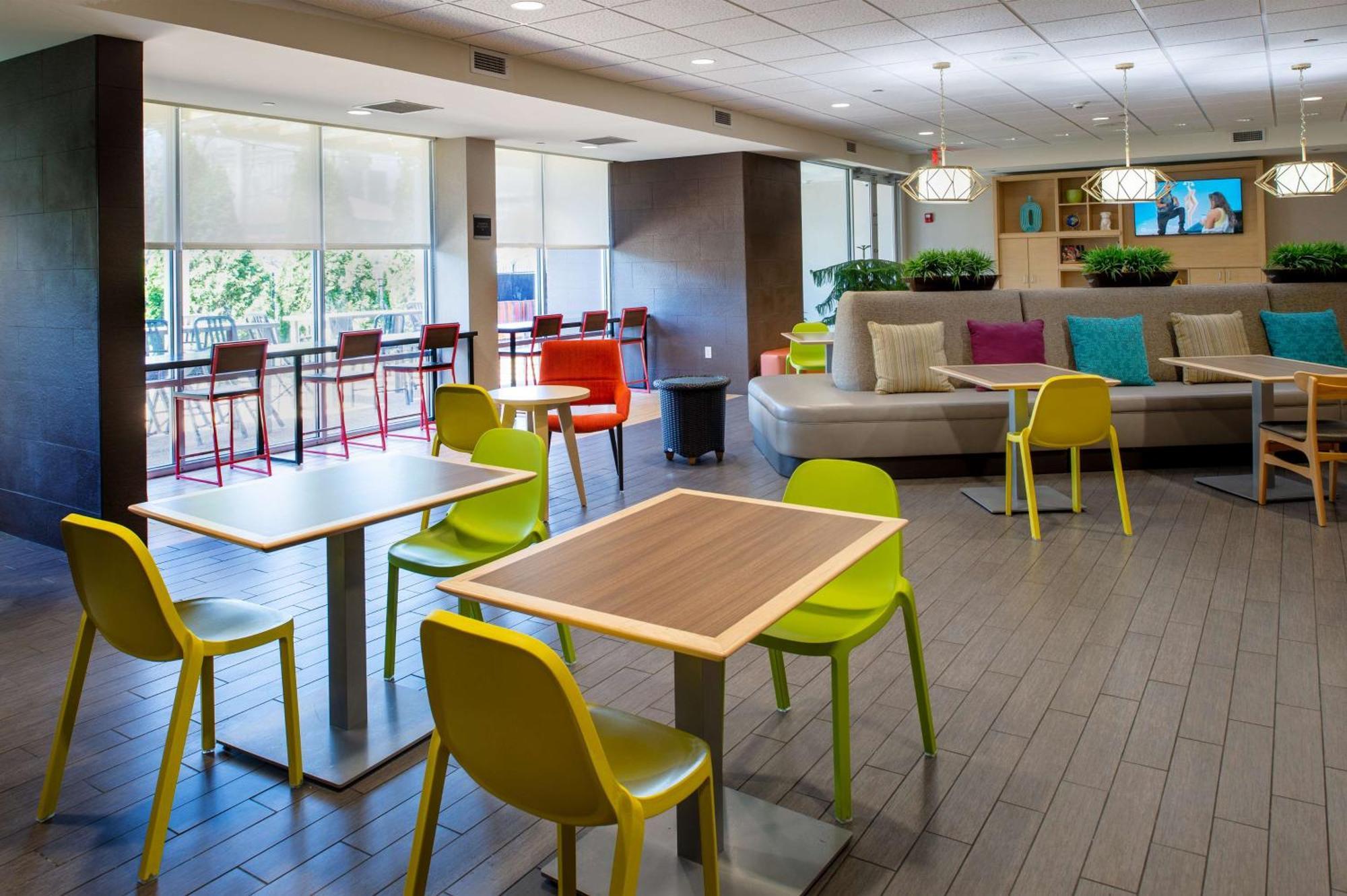 Home2 Suites St. Louis / Forest Park Richmond Heights Экстерьер фото