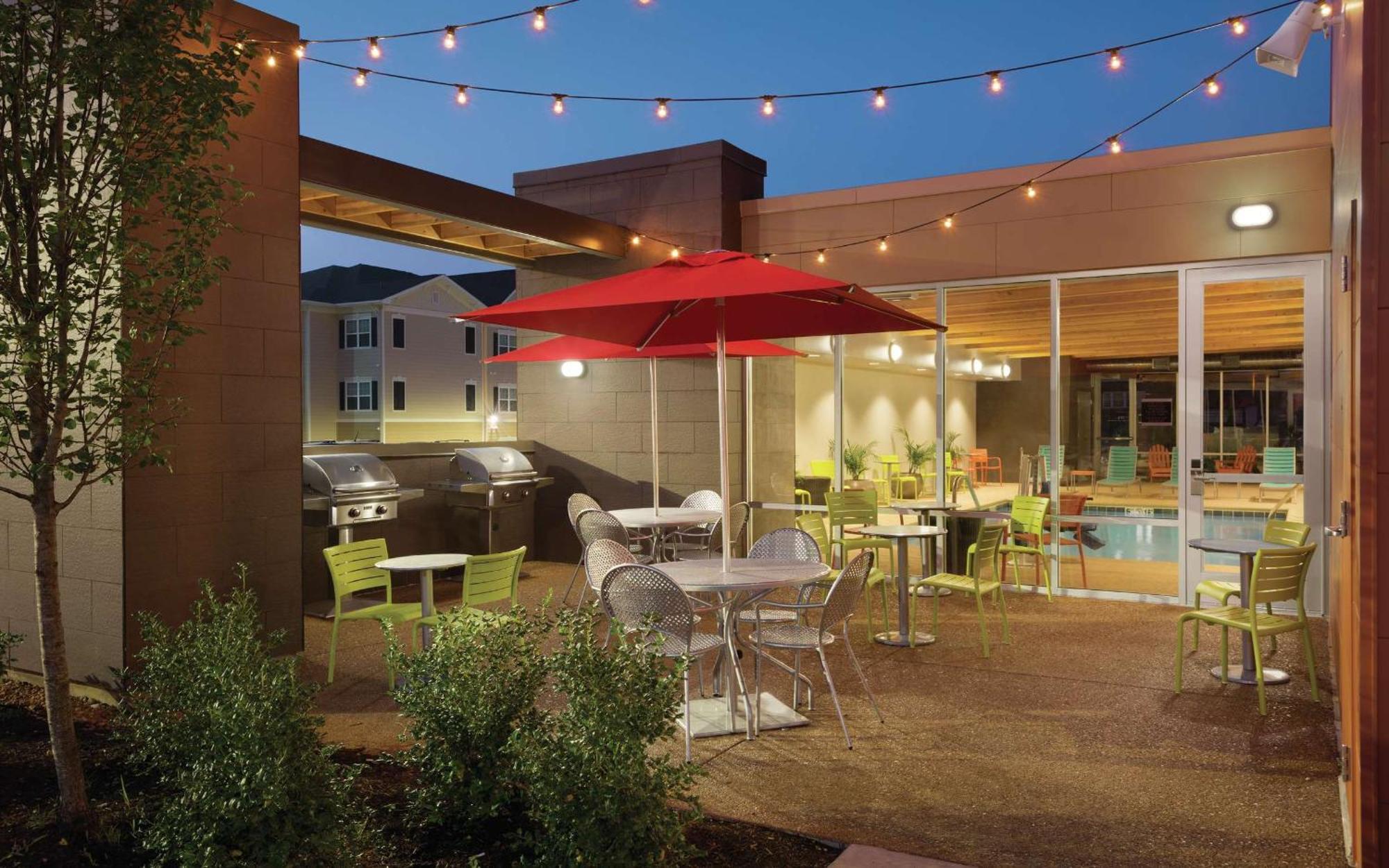 Home2 Suites St. Louis / Forest Park Richmond Heights Экстерьер фото